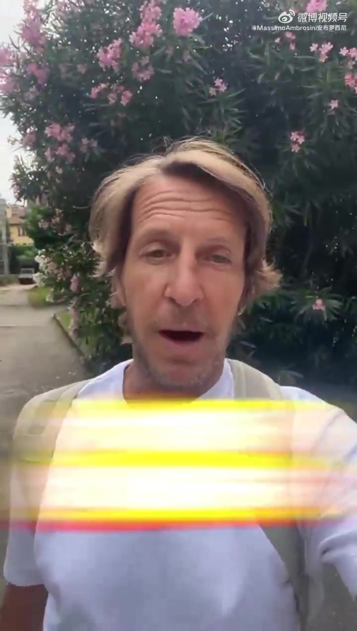 安布罗西尼为高考考生加油:请务必执笔为剑,主宰自己的未来!